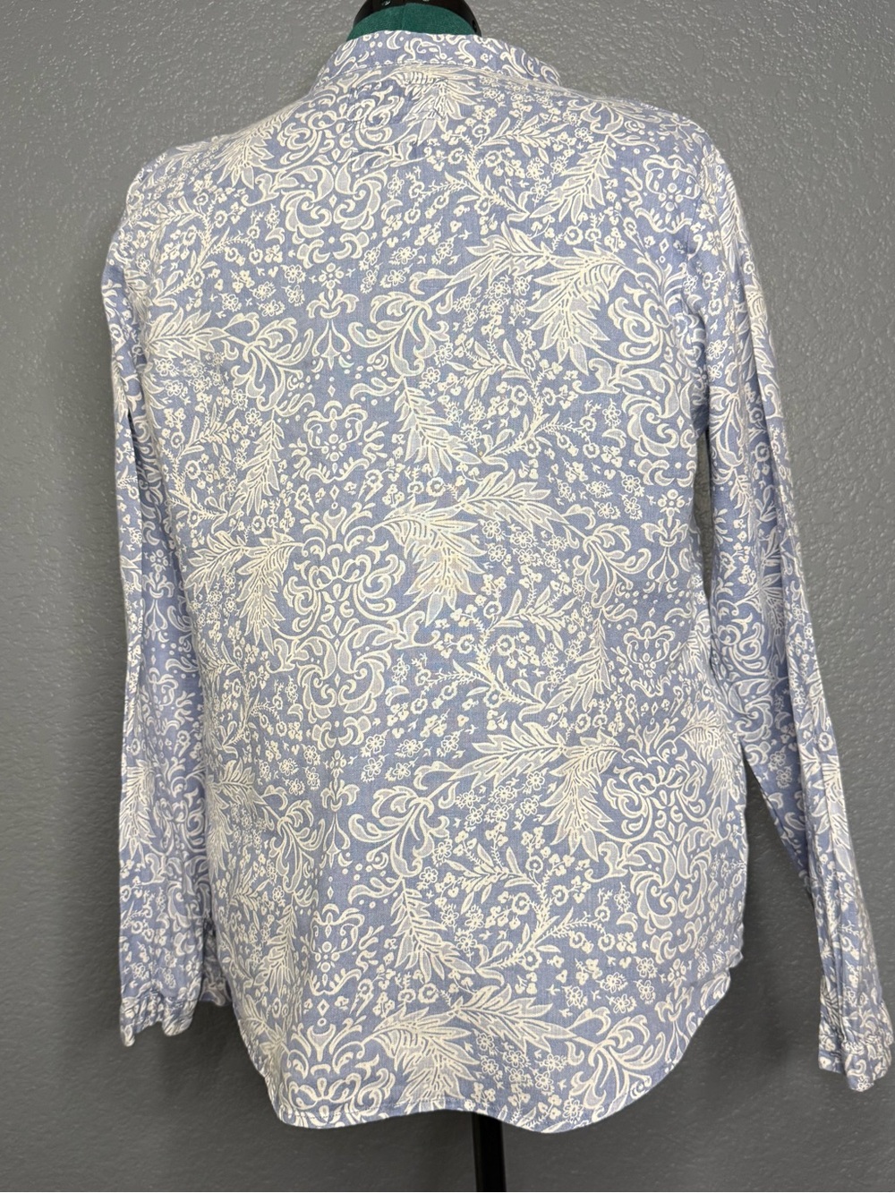 malvin Blue White Linen Blend Floral Blouse Relaxed Fit XL 100% Linen - Picture 4 of 10